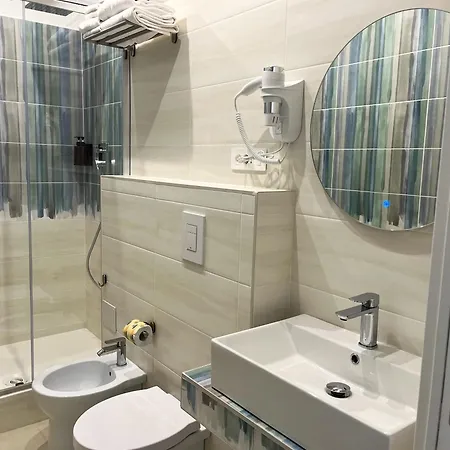 Dimora 29 B&b-apartment 住宿加早餐酒店 萨莱诺